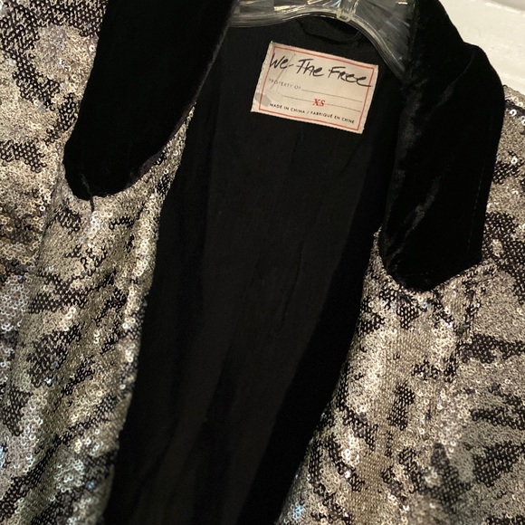 NWOT FREE PEOPLE Ari tiger striped sequin jacket - Picture 7 of 11